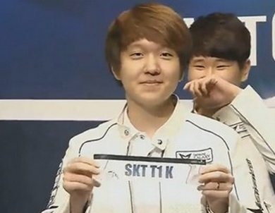 BLAST 秋季小组赛：成功晋级， Astralis 2-0击败NIP